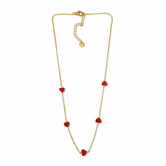 Ατσάλινο κολιέ με μίνι καρδιές και κόκκινο σμάλτο σε λευκό φόντο – So Cute by Dimi