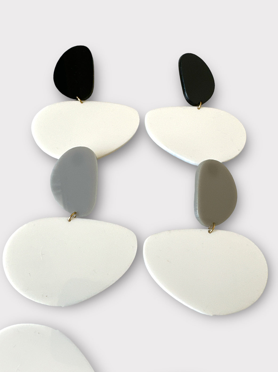 VOTSALO EARRINGS