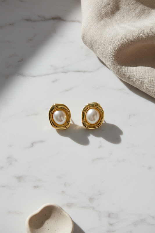 Aria Pearl Stud Earrings – Ατσάλινα Καρφωτά Σκουλαρίκια με Πέρλα | So Cute by Dimi
