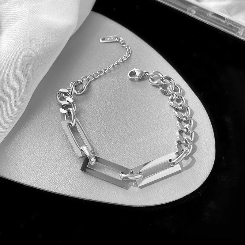 Fashion Simple Polished Semicircular Grinding Titanium Steel Necklace & Bracelet, pack of 2