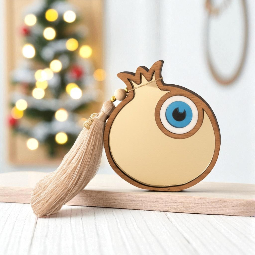 Χονδρική So Cute byi Dimi γούρι ρόδι από ξύλο και πλεξιγκλάς καθρέφτη με μάτι και φούντα