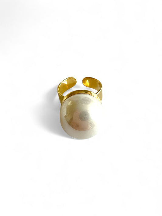 Pearl Dome Ring – Ατσάλινο Δαχτυλίδι με Μεγάλη Πέρλα | So Cute by Dimi Χονδρική