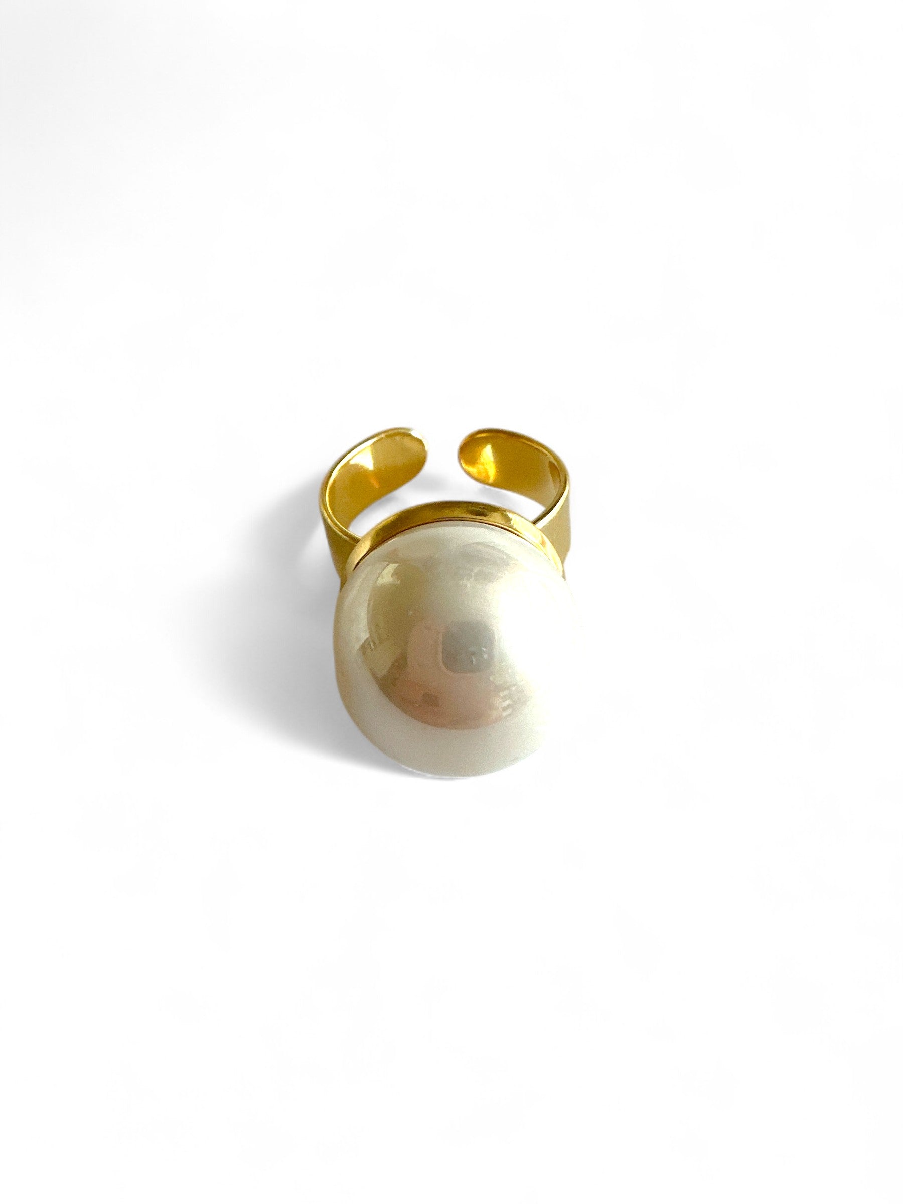 Pearl Dome Ring – Ατσάλινο Δαχτυλίδι με Μεγάλη Πέρλα | So Cute by Dimi Χονδρική