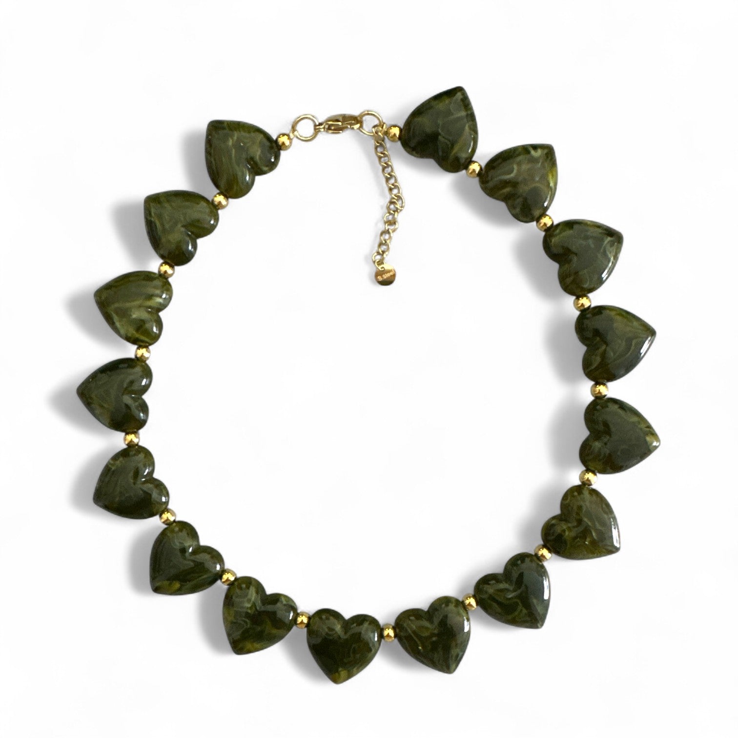 Marbella Heart Necklace – ατσάλινο κολιέ με καρδιές ρητίνης σε φθινοπωρινές αποχρώσεις, διαθέσιμο για χονδρική στο So Cute by Dimi