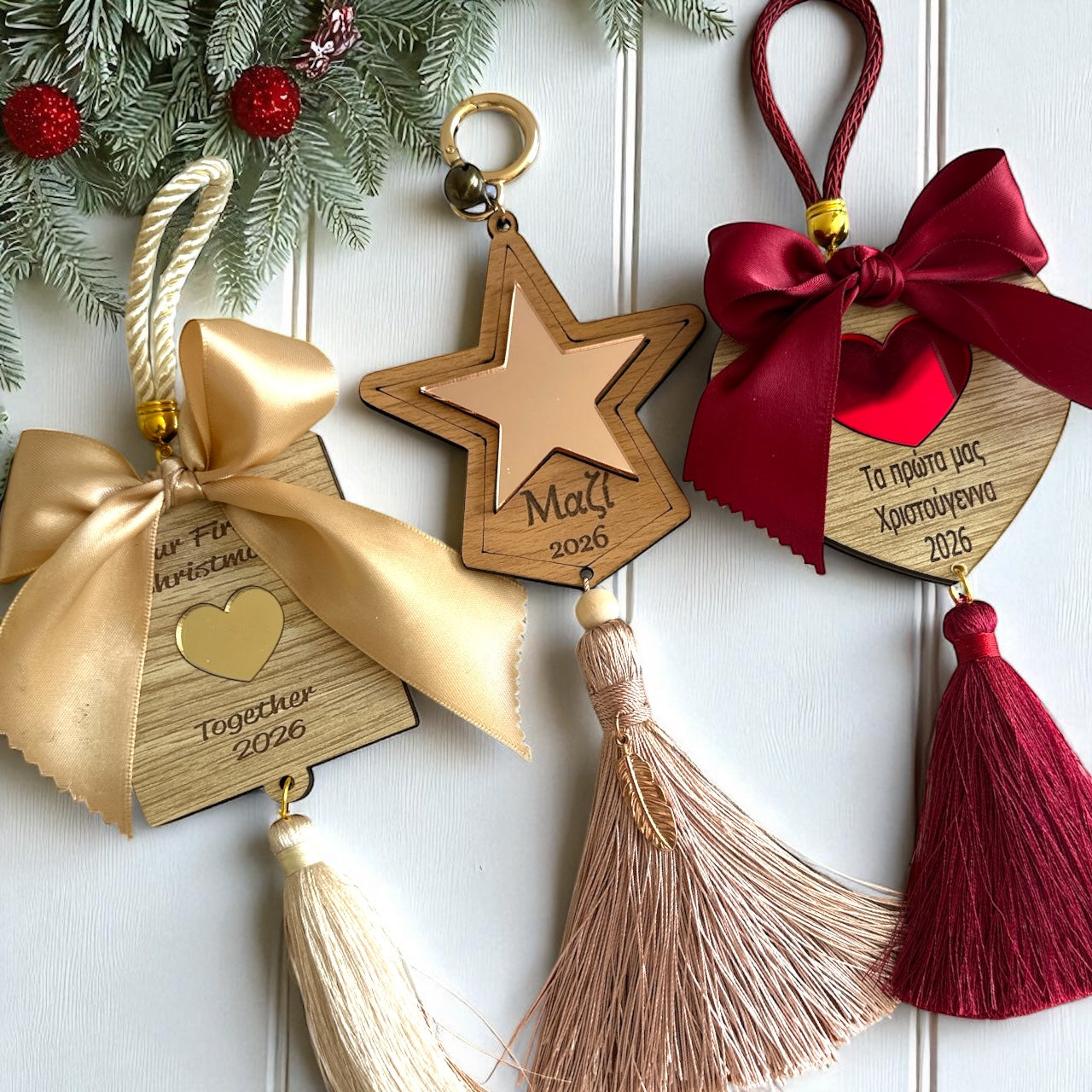 Χειροποίητα γούρια από ξύλο και πλεξιγκλάς για ζευγάρια– So Cute by Dimi χονδρική