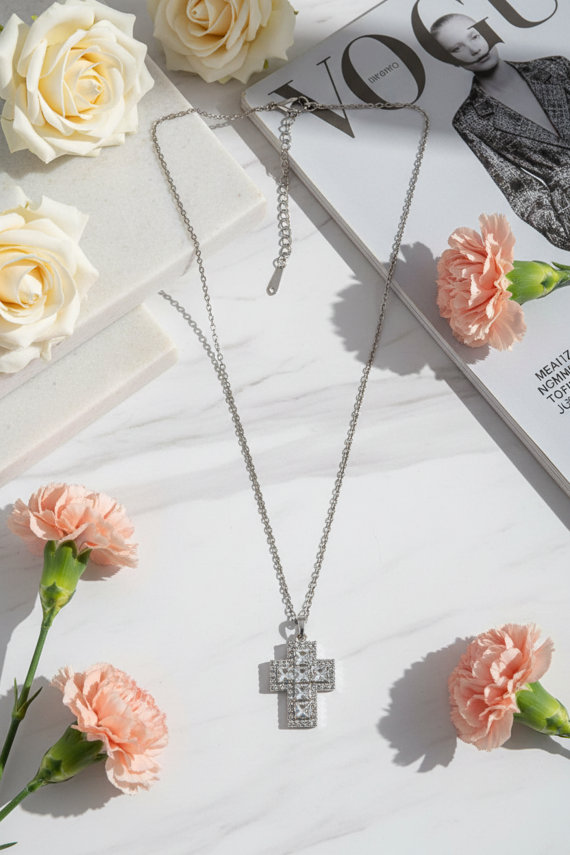 Radiant Cross ατσάλινο κολιέ με ζιργκόν σε χρυσό και ασημί φινίρισμα – So Cute by Dimi