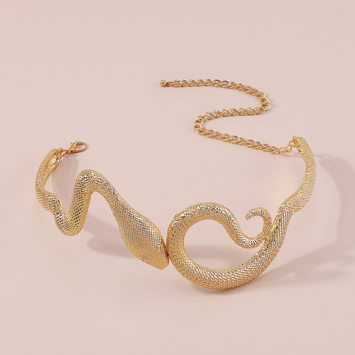 Retro Snake-shaped Alloy Irregular Three-dimensional Women'S Choker