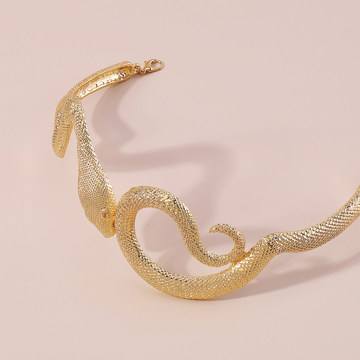 Retro Snake-shaped Alloy Irregular Three-dimensional Women'S Choker