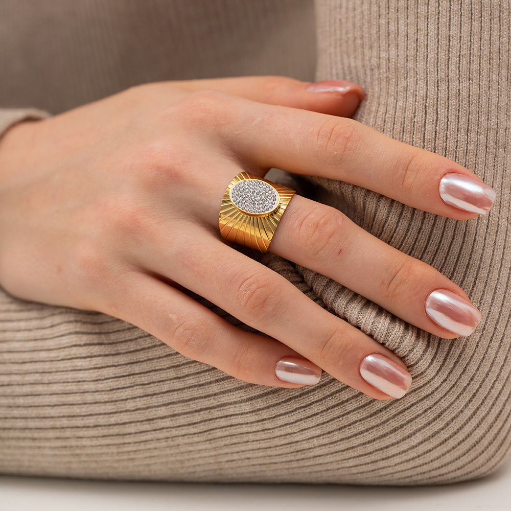 Retro Oval Stainless Steel Plating Inlay Rhinestones 18K Gold Plated Wide Band Ring