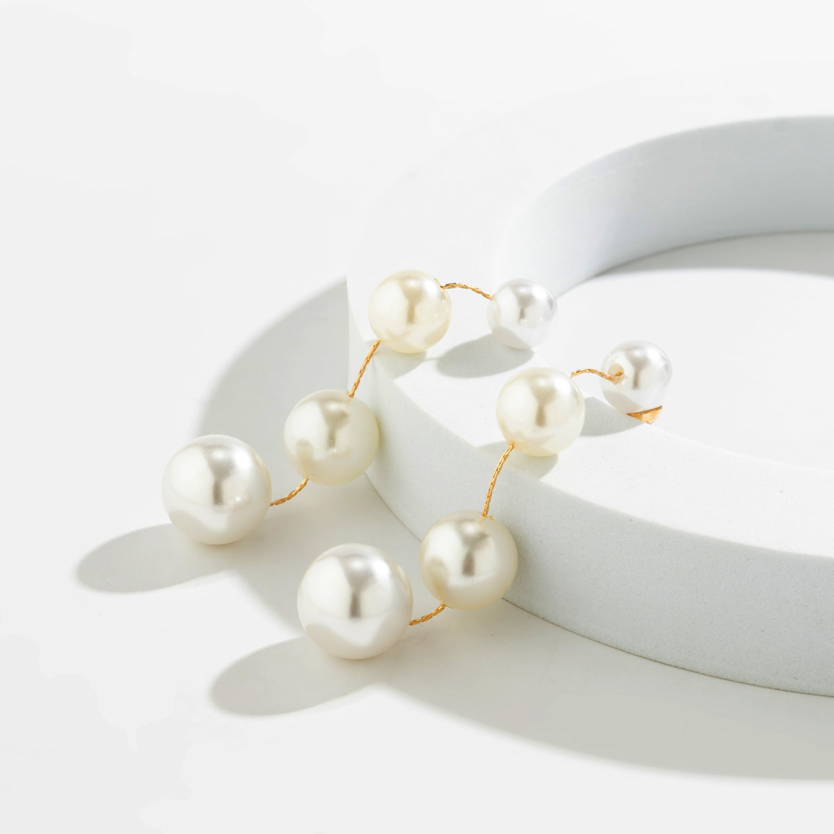 Classic Style Commute Irregular Imitation Pearl Three-dimensional Women'S Drop Earrings