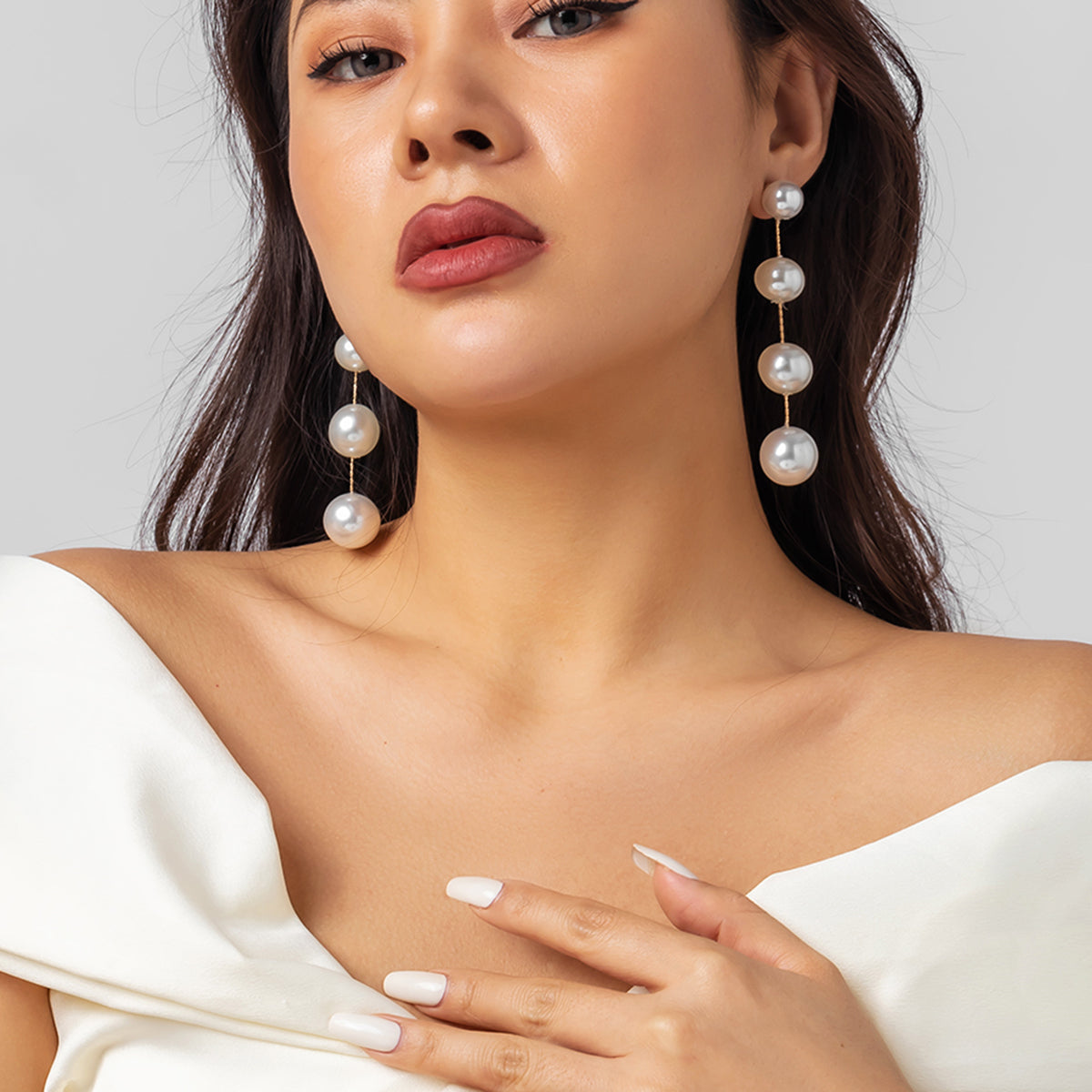 Classic Style Commute Irregular Imitation Pearl Three-dimensional Women'S Drop Earrings