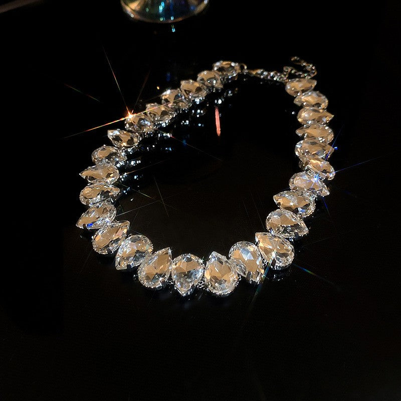 Elegant Luxurious Brass Plating 14K Gold Plated Necklace with Inlay Artificial Crystal