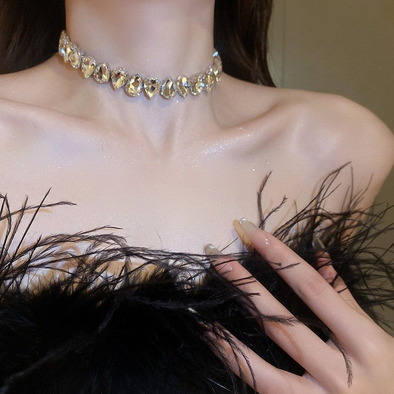 Elegant Luxurious Brass Plating 14K Gold Plated Necklace with Inlay Artificial Crystal