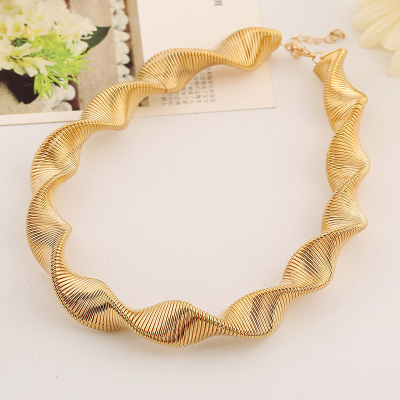 Exaggerated Geometric Iron Plating Women'S Necklace