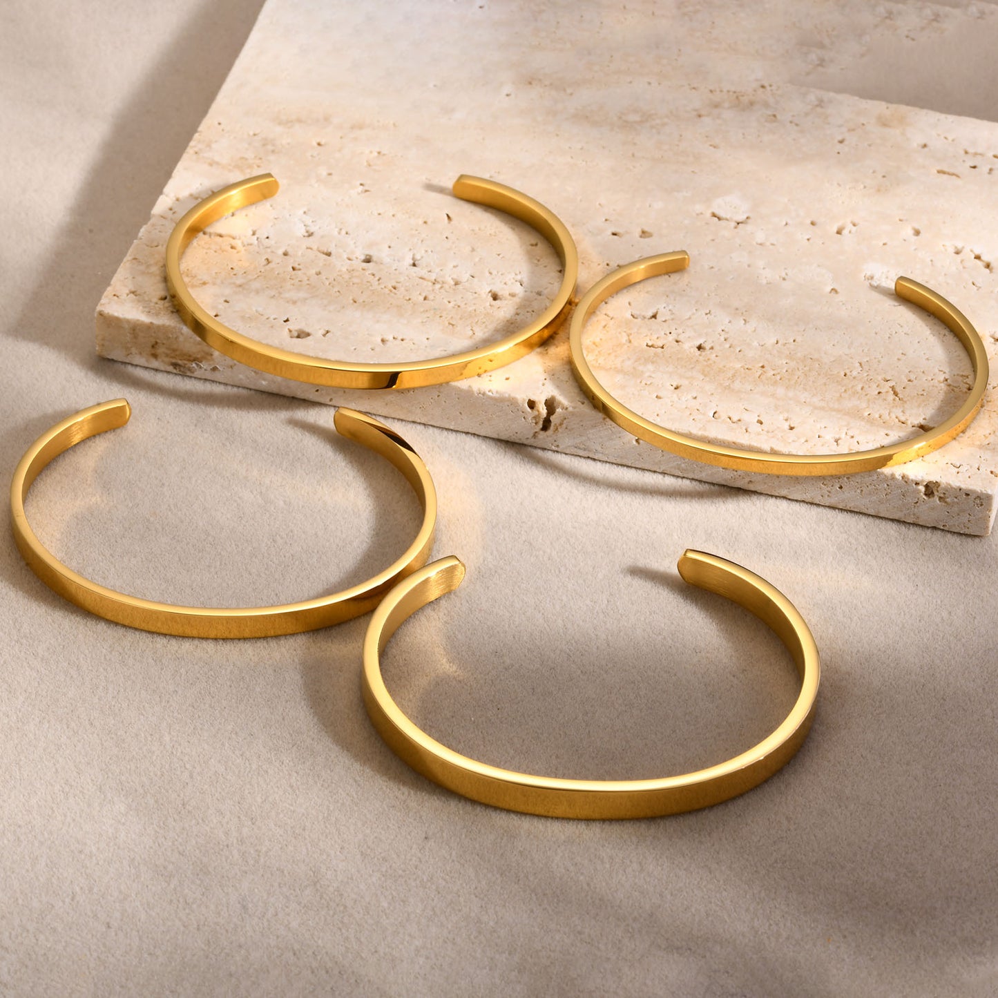 Elegant Lady Stainless Steel 18K Gold Plated Bangle