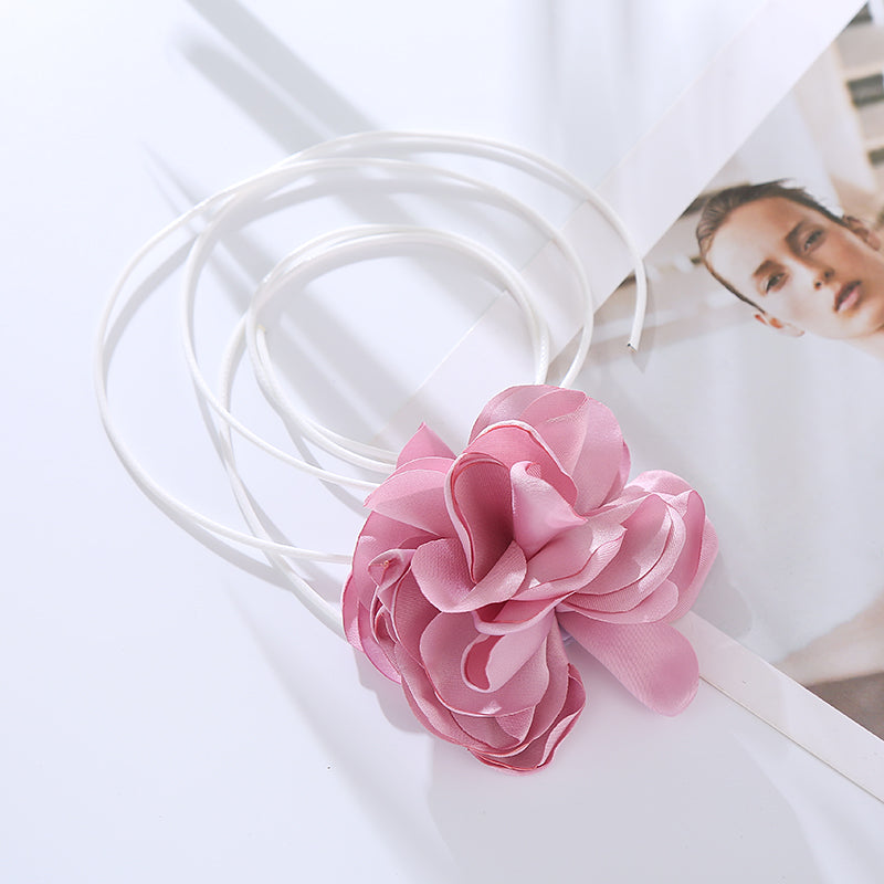 Elegant Women's Necklace with Cloth Flower