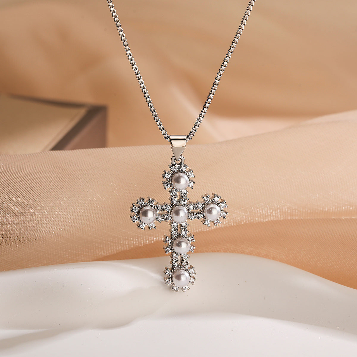 Cross Copper Plating Inlay Artificial Pearls Zircon 18K Gold Plated Pendant Necklace