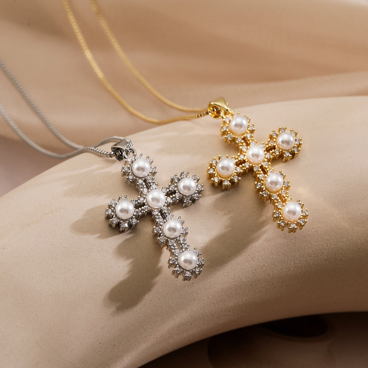 Cross Copper Plating Inlay Artificial Pearls Zircon 18K Gold Plated Pendant Necklace