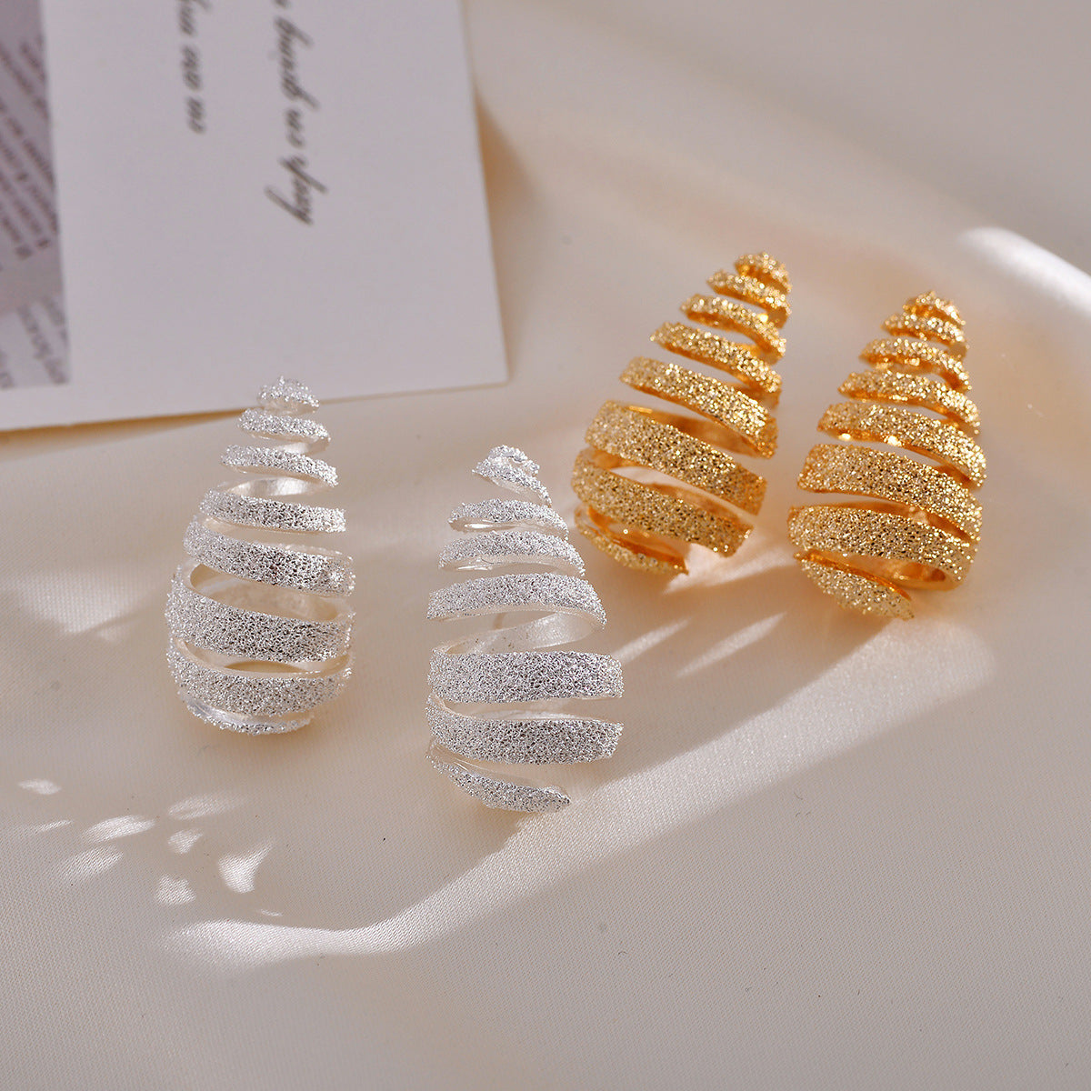 Elegant Stripe Copper Ear Studs