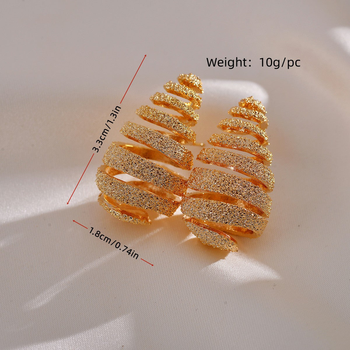 Elegant Stripe Copper Ear Studs