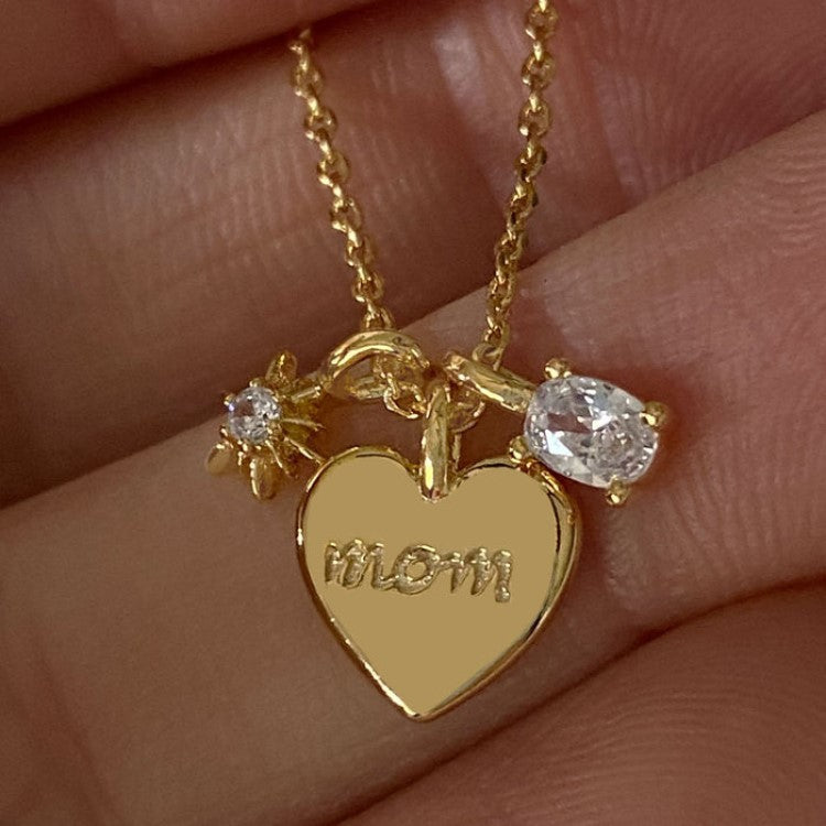 Μενταγιόν Mom σε σχήμα καρδιάς με ζιργκόν από επιχρυσωμένο 18Κ ατσάλι τιτανίου