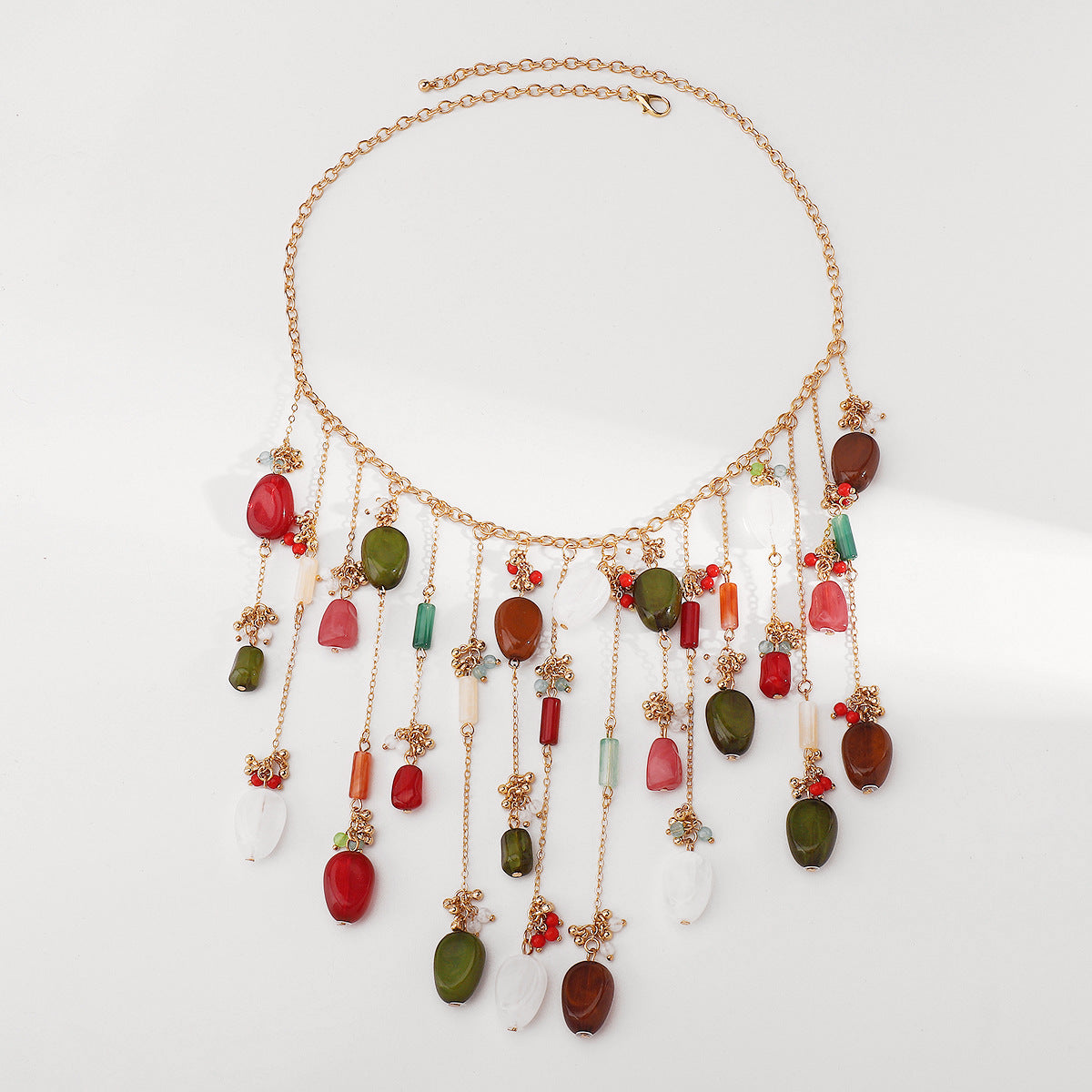 Ethnic tassel κολιέ με resin πέτρες σε χρυσή αλυσίδα – Χονδρική So Cute by Dimi