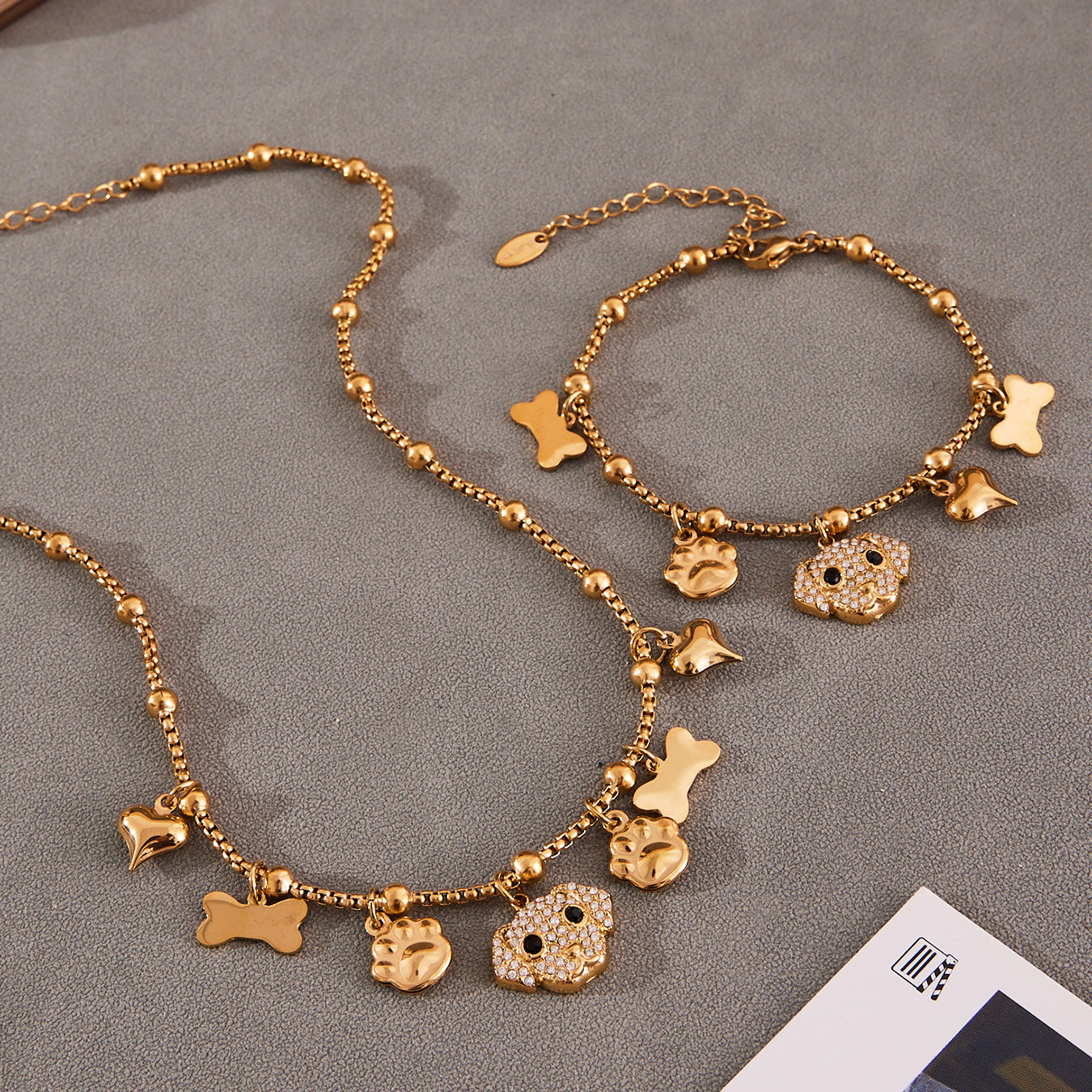 Κολιέ και βραχιόλι Dog Lover Charms από ατσάλι με ζιργκόν – Χονδρική So Cute by Dimi