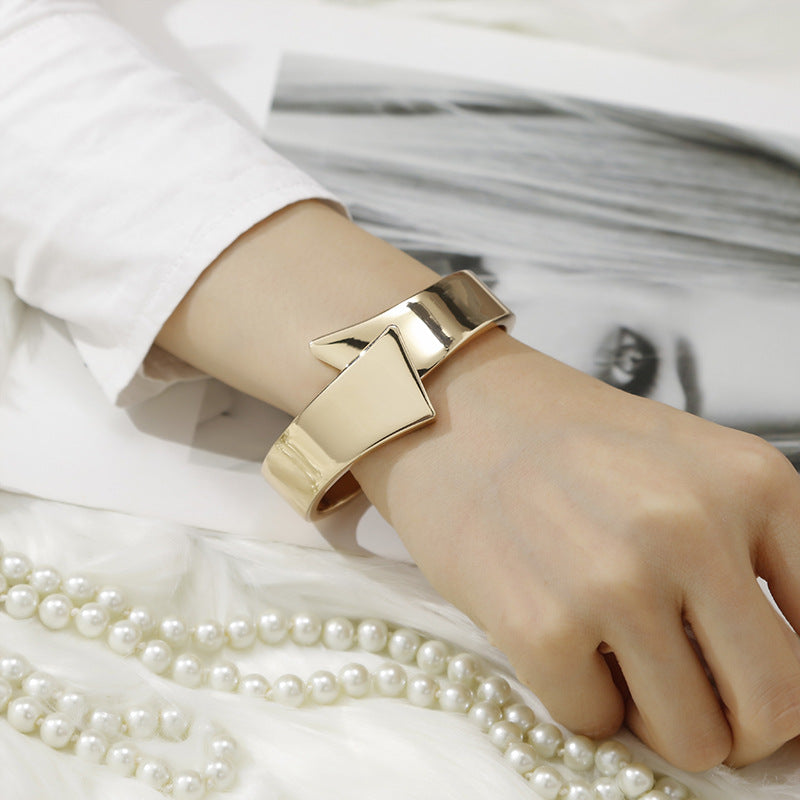 Original Design Asymmetrical Women's Bangle