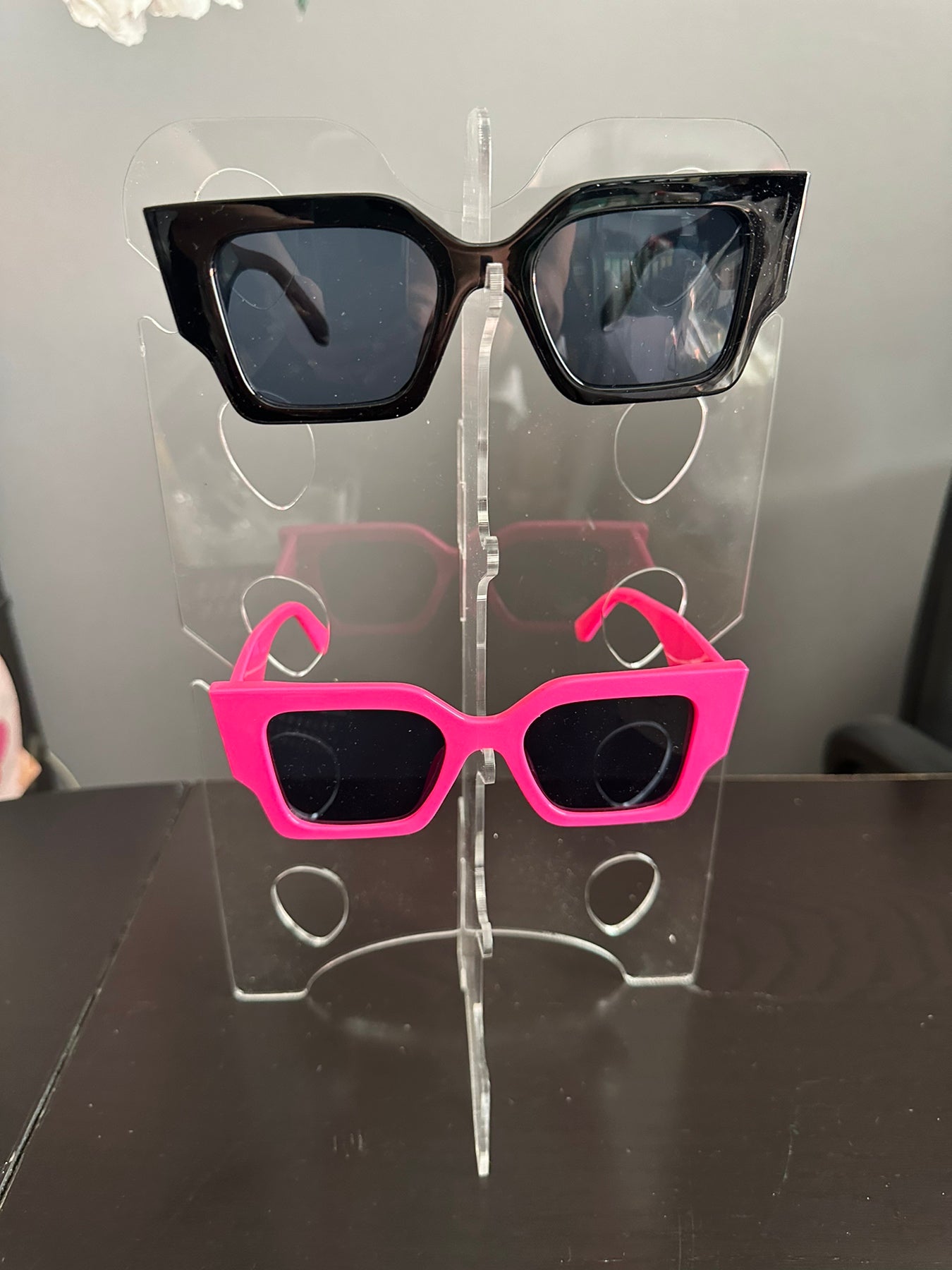 Επιτραπέζιο σταντ γυαλιών