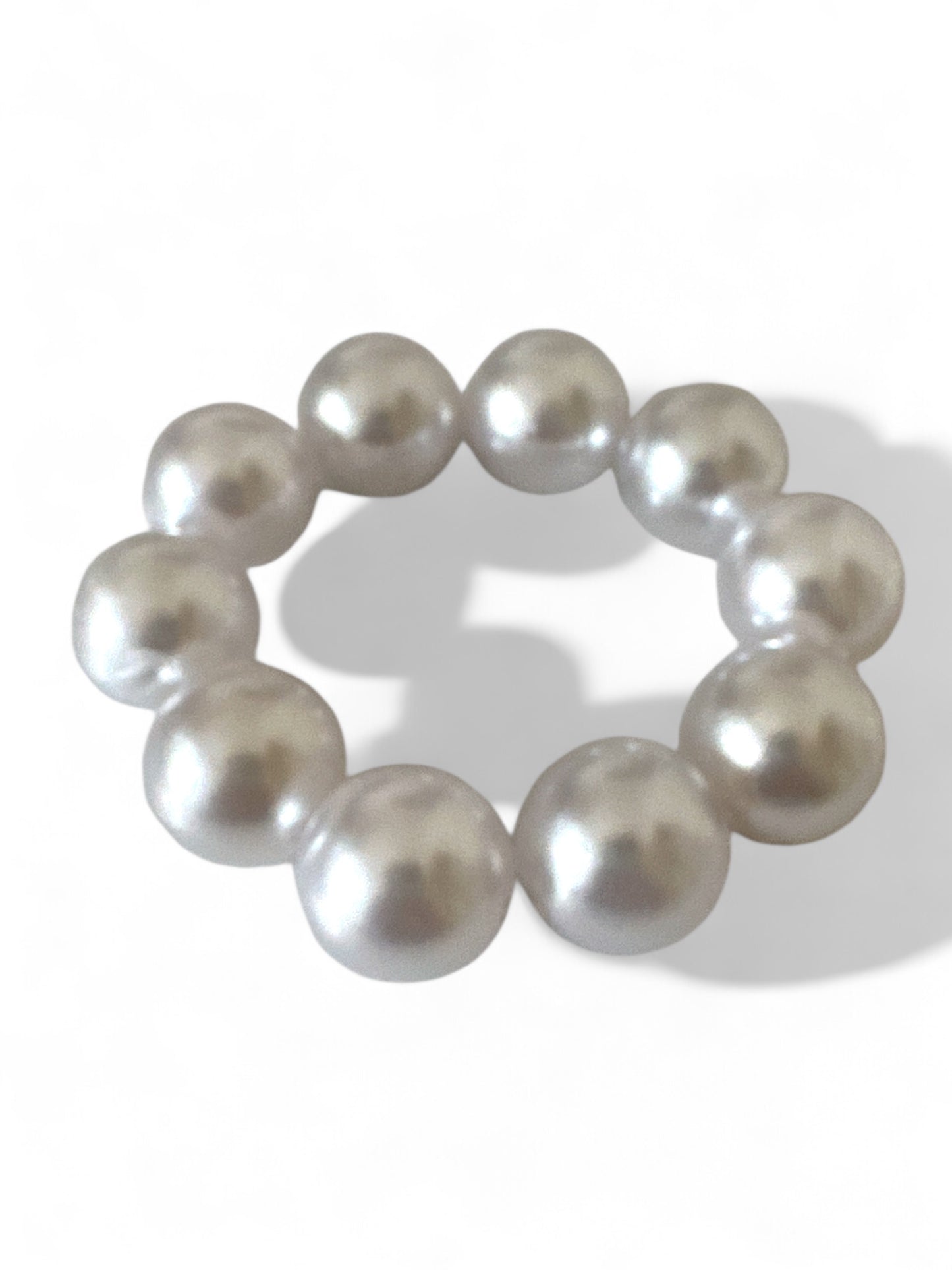 BOLD PEARLS BRACELET