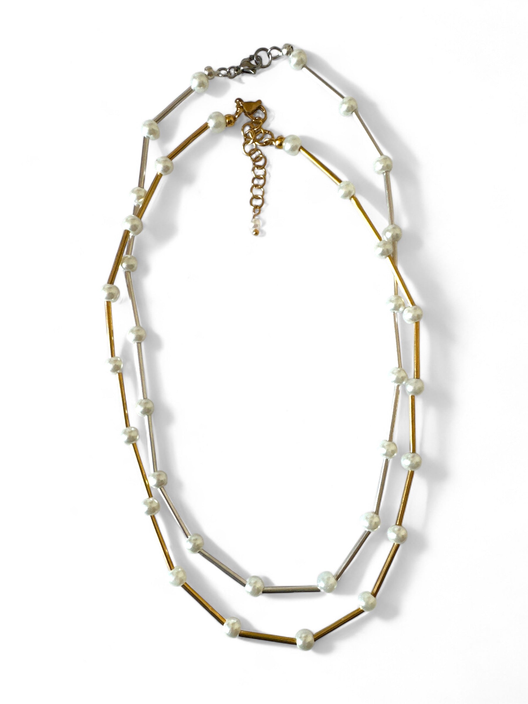 Χειροποίητο κολιέ με μεταλλικά σωληνάκια και πέρλες – Tenia Necklace – So Cute by Dimi