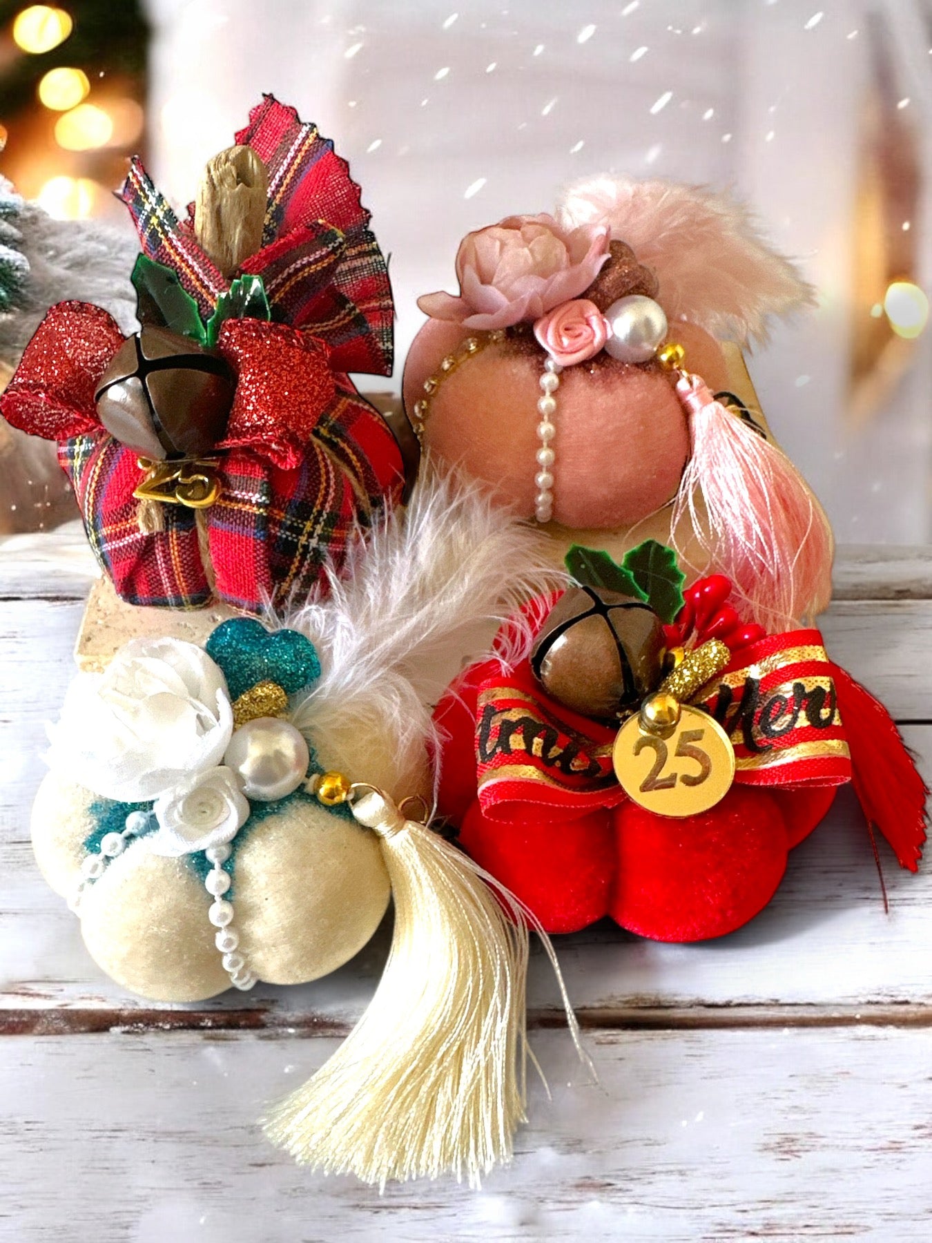 Γούρι 2026 κολοκύθες χειροποίητες με φιόγκους και vintage στολισμό– So Cute by Dimi Χονδρική