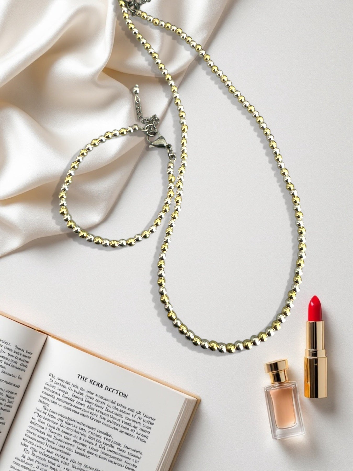 ΚΟΛΙΕ ΜΕ ΧΑΝΤΡΕΣ ΑΙΜΑΤΙΤΗ ΣΕ ΔΙΧΡΩΜΙΑ