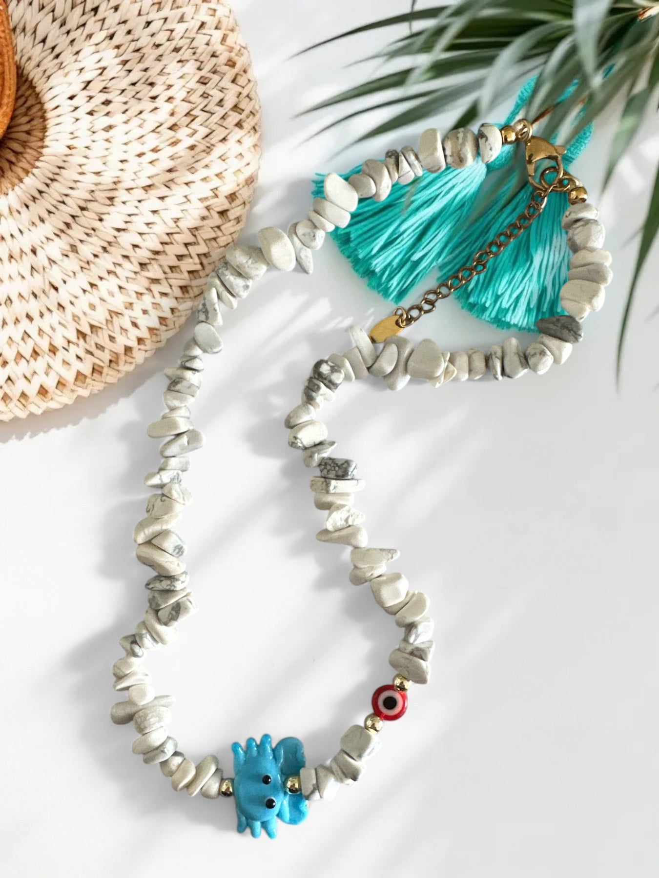 CRABWHITE NECKLACE
