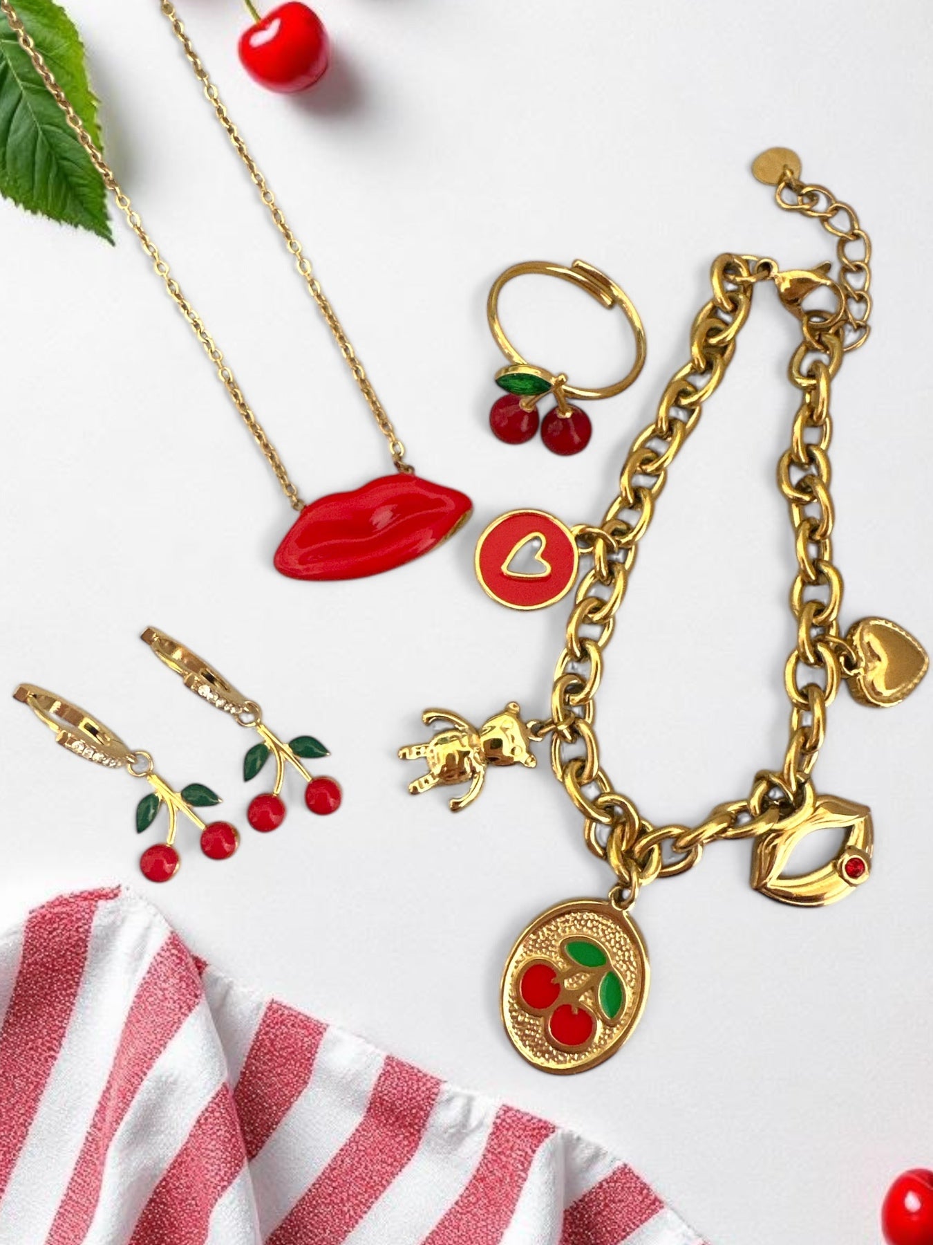 ⚡🚚 So Cute Charms Bracelet