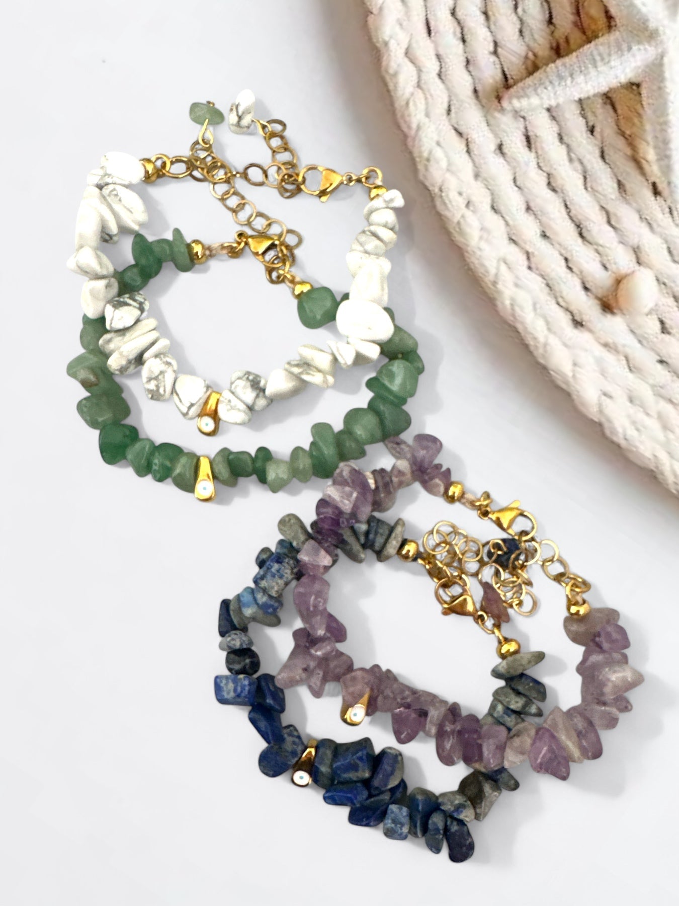 Χειροποίητο βραχιόλι με chips ημιπολύτιμων λίθων & επίχρυσο ματάκι – So Cute by Dimi