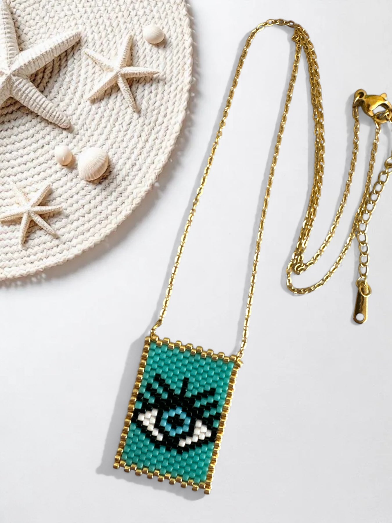 ⚡🚚 Beaded Bold-Eye Rectangle Necklace – Scarlet / Aqua