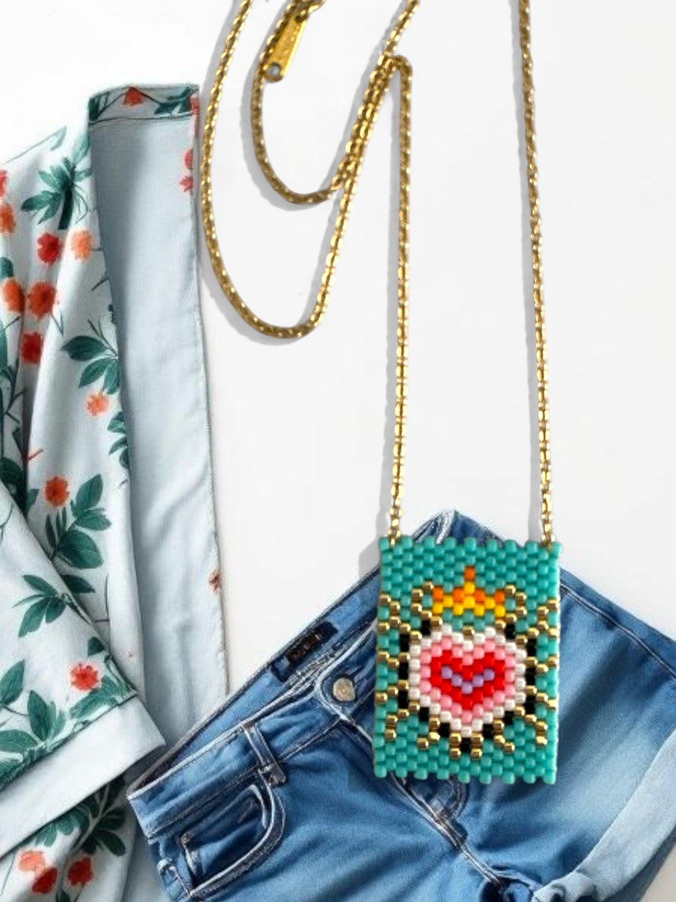 ⚡🚚 Beaded Sacred-Heart Square Necklace – Vanilla / Ocean