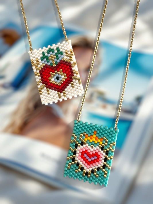 ⚡🚚 Beaded Sacred-Heart Square Necklace – Vanilla / Ocean