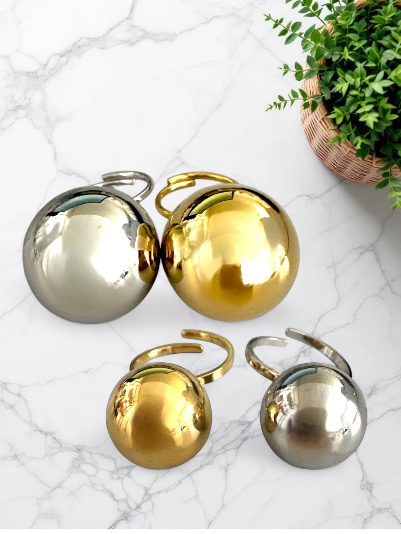 ⚡🚚 Maxi Bullet Dome Ring – Gold / Silver Stainless