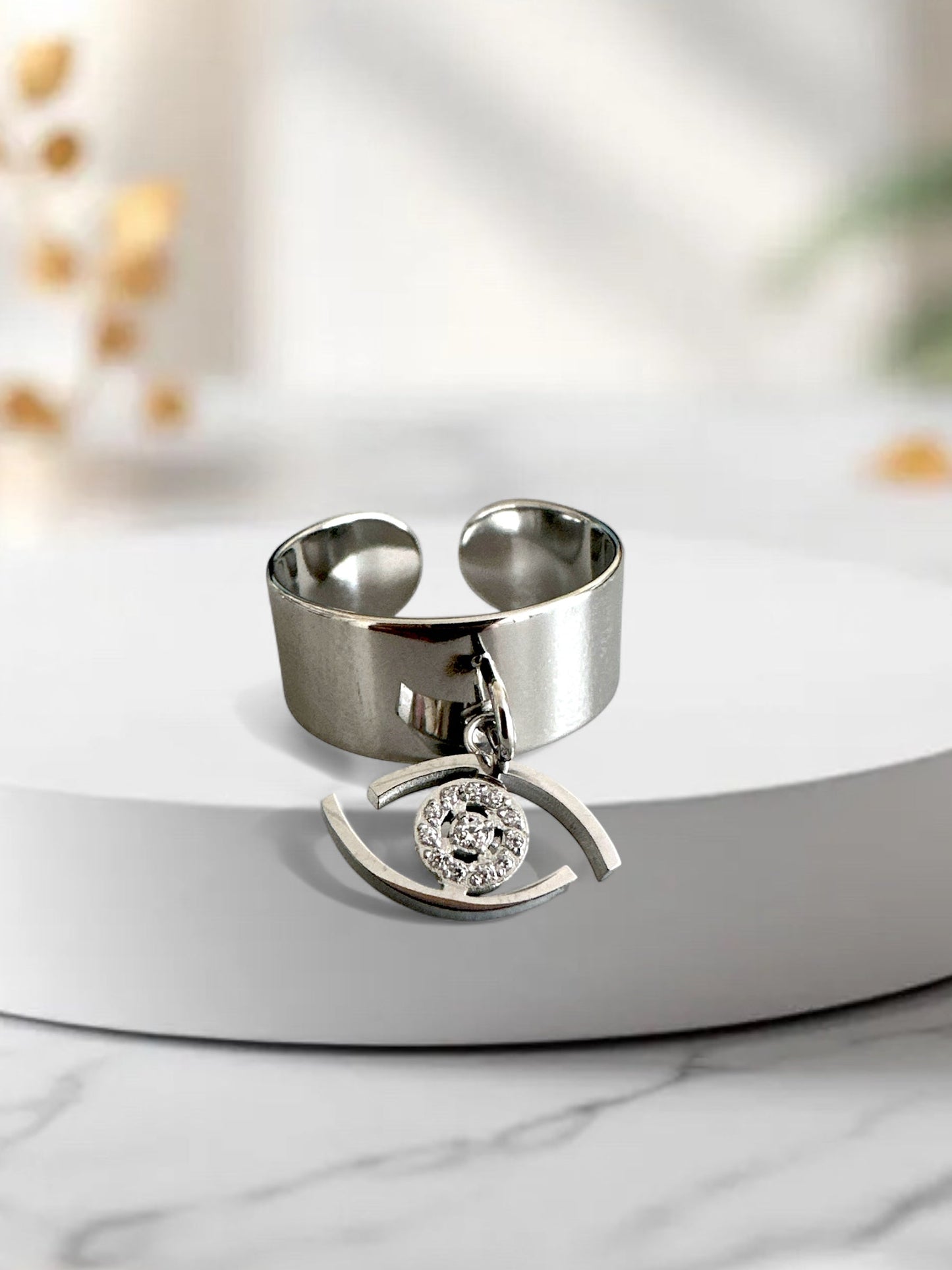 Lucky Eye Spark Ring