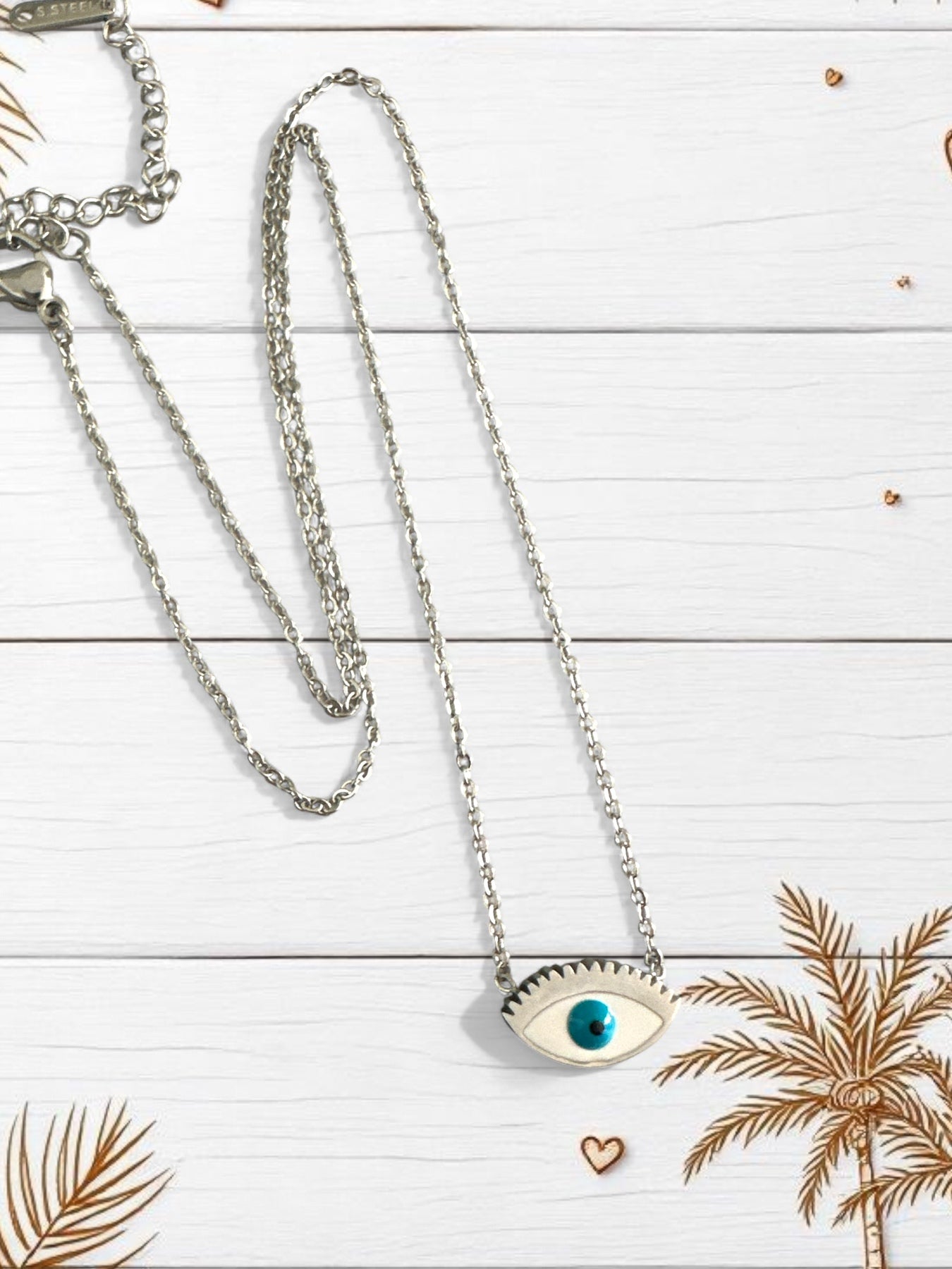 Ατσάλινο κολιέ με μάτι και βλεφαρίδες σε ασημί χρώμα
