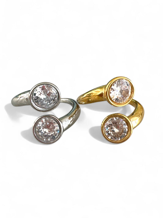 Ανοιχτά ατσάλινα δαχτυλίδια με διπλό ζιργκόν σε χρυσή και ασημί εκδοχή, one size με elegant λάμψη.