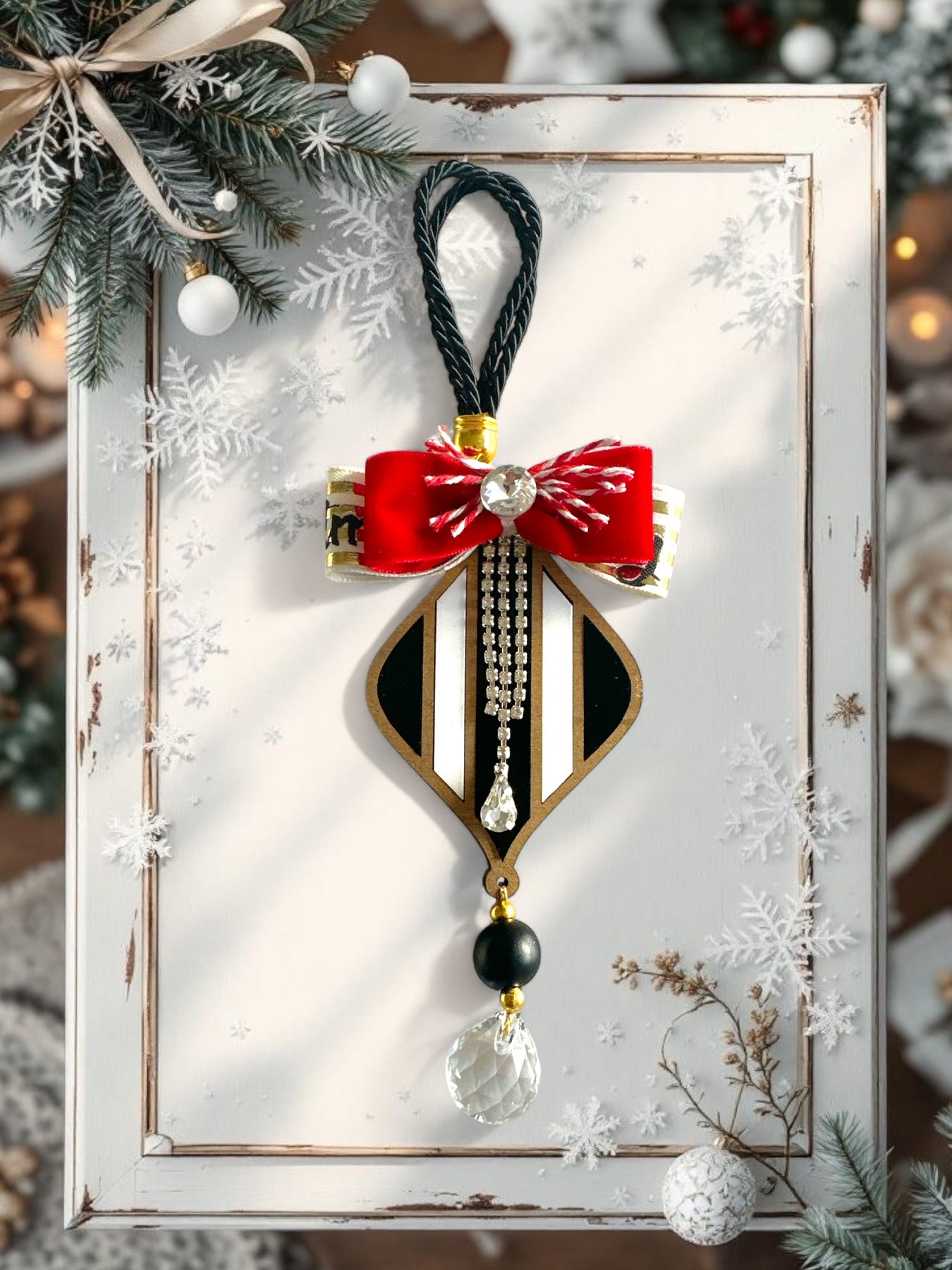 Κρεμαστό γούρι Masquerade Crystal Drop με plexiglass, κορδέλες, στρας & κρυστάλλινη μπάλα – Χονδρική So Cute by Dimi