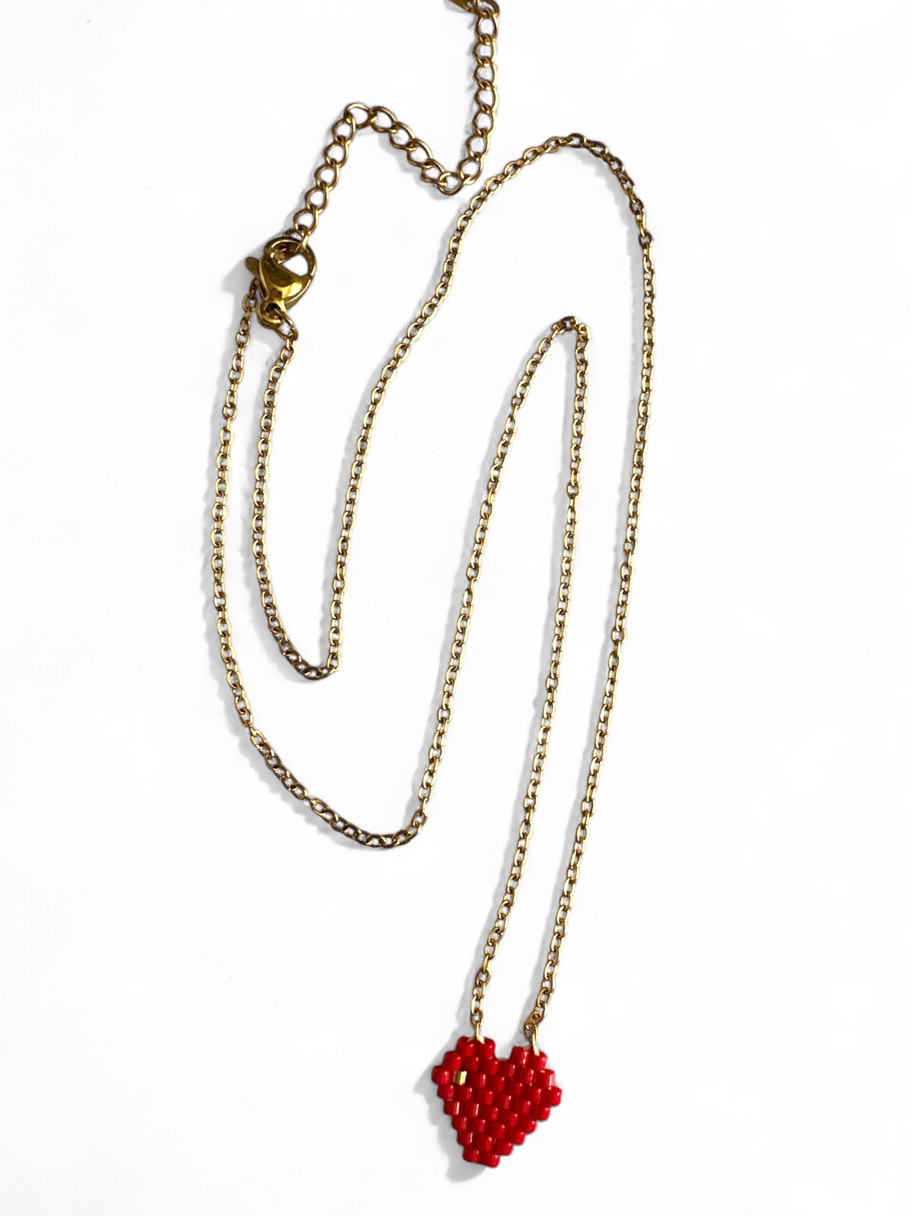 Mini Heart Glow ατσάλινο κολιέ με κόκκινη καρδιά Miyuki – Χονδρική So Cute by Dimi