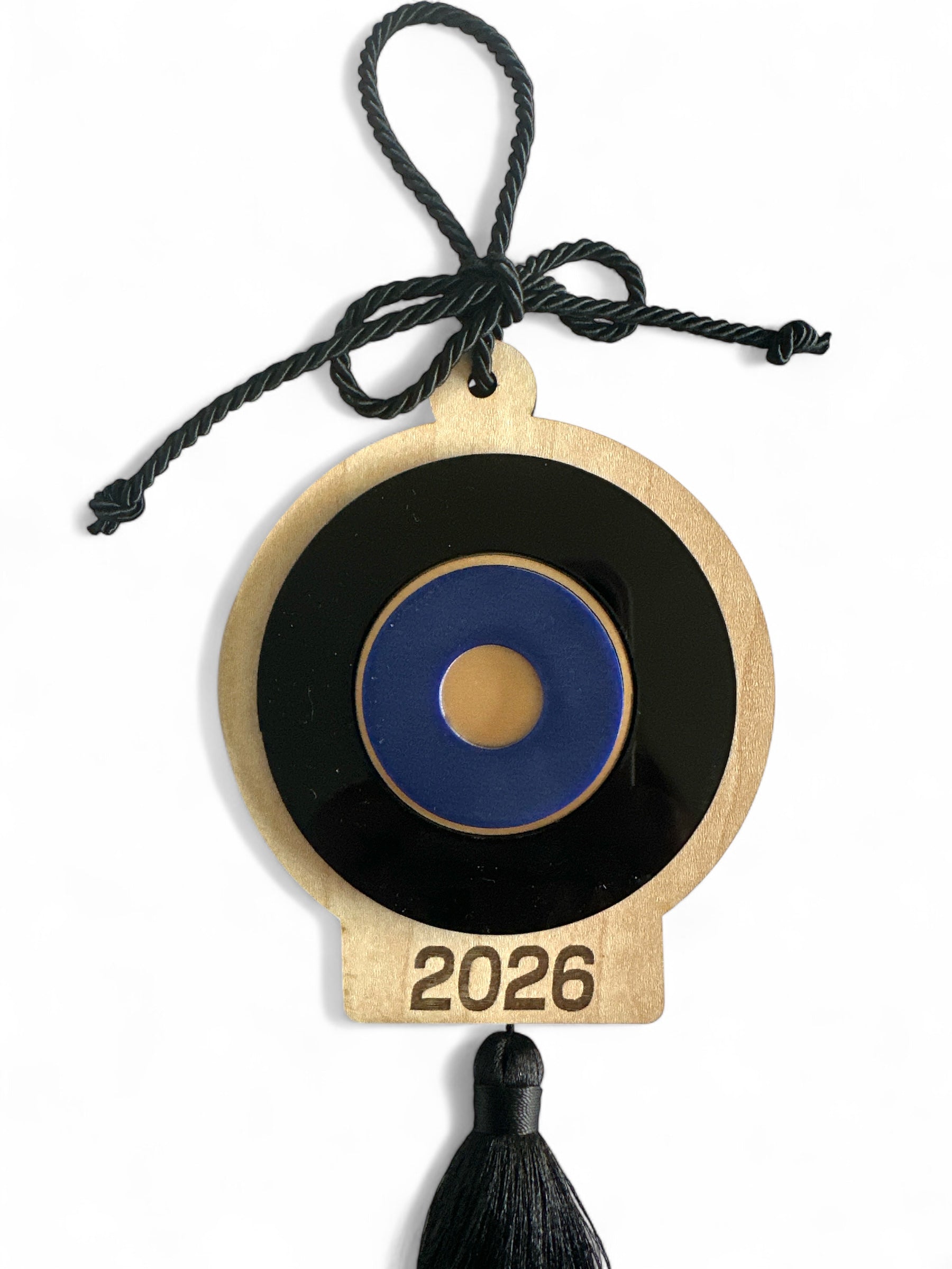 Γούρι 2026 κρεμαστό μάτι ξύλο plexiglass με φούντα – Χονδρική So Cute by Dimi