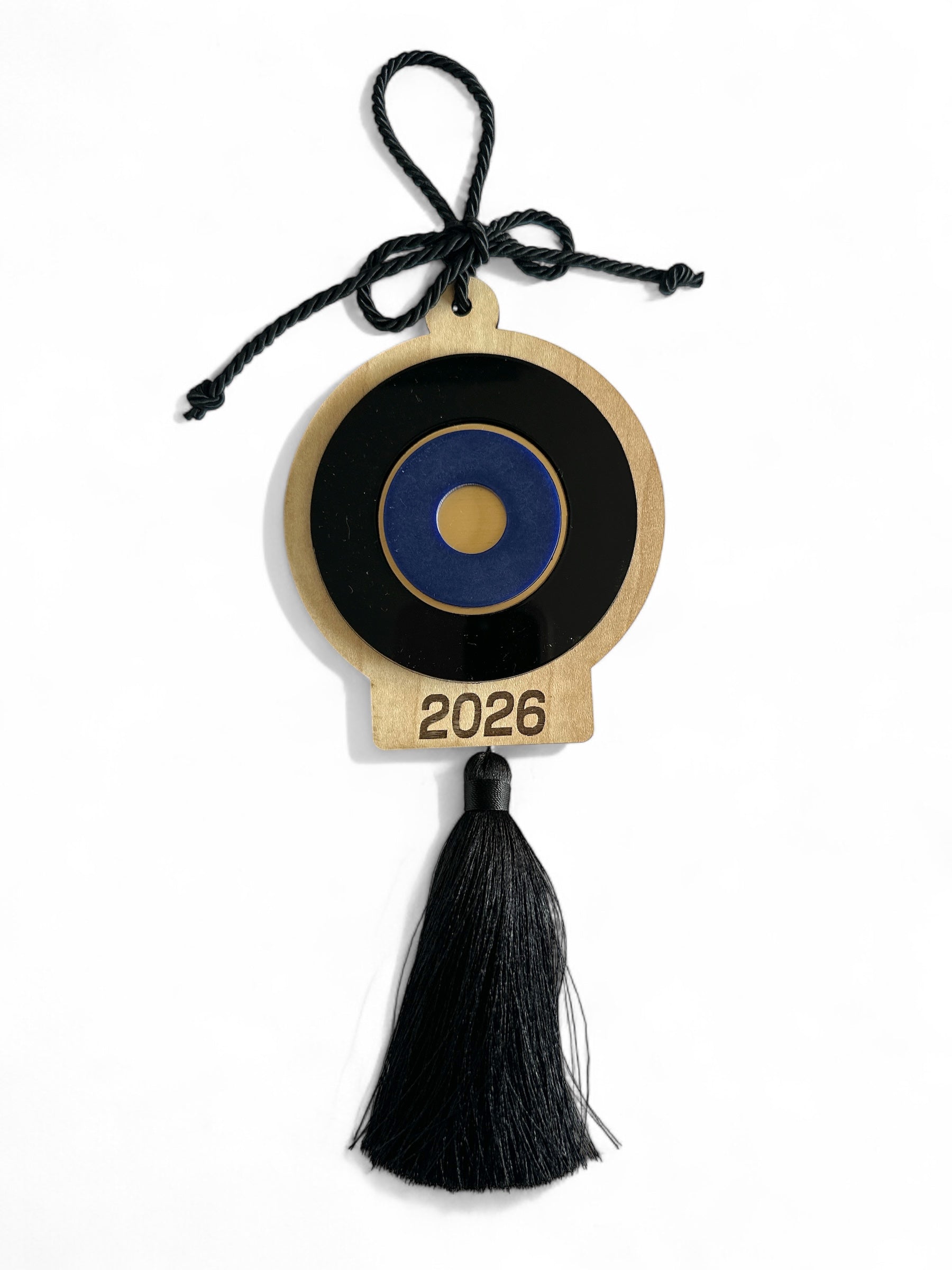 Γούρι 2026 κρεμαστό μάτι ξύλο plexiglass με φούντα – Χονδρική So Cute by Dimi