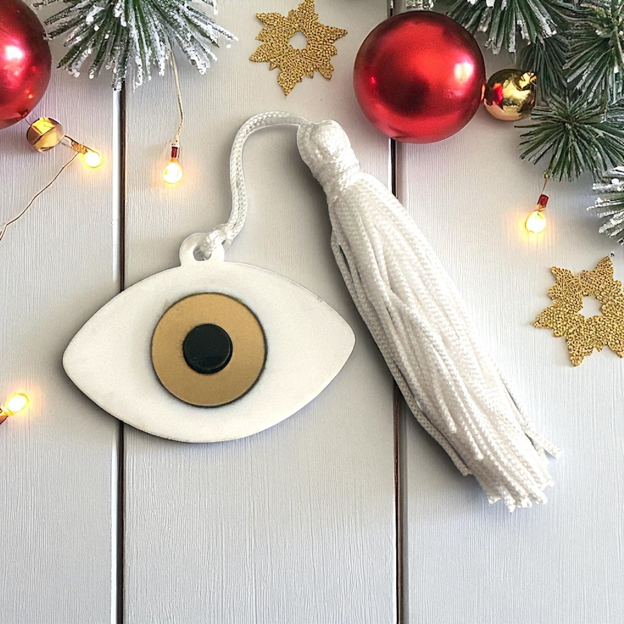 Χονδρική – Γούρι μάτι με φούντα σε κόκκινο, λευκό & μπλε – So Cute by Dimi