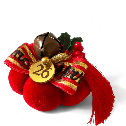 🤍✨ Γούρι 2026 – Μικρή Βελούδινη Κολοκύθα με Vintage Στολισμό