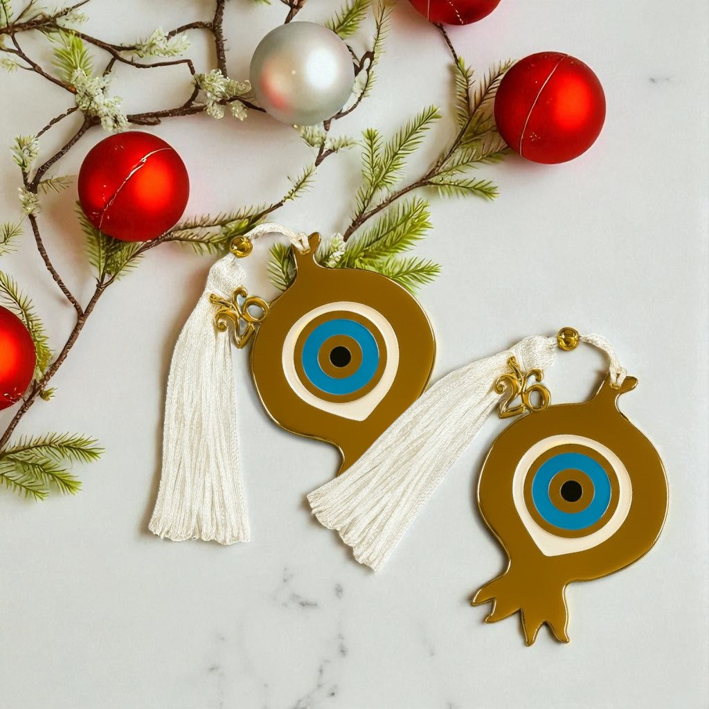 Χονδρική So Cute by DImi, γούρι ρόδι με μάτι, φούντα και charm